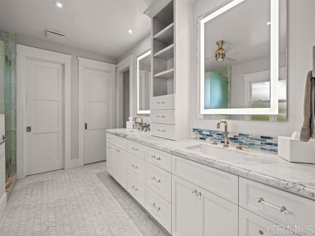 Detail Gallery Image 27 of 54 For 1027 G Ave, Coronado,  CA 92118 - 5 Beds | 3/1 Baths