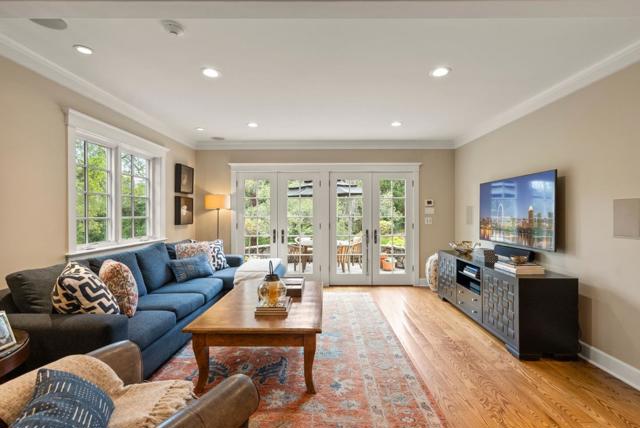 20470 Montalvo Heights Drive, Saratoga CA: https://media.crmls.org/mediaz/cb42ee71-7192-4412-9ac3-312223ce2019.jpg