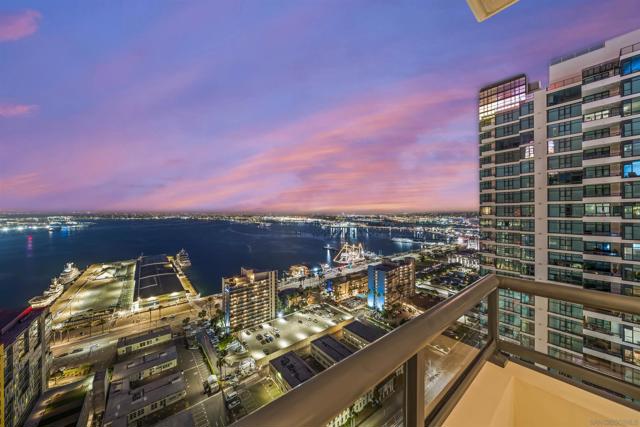 1199 Pacific Hwy, San Diego CA: https://media.crmls.org/mediaz/cb4531ac-245b-4ca8-ac84-4e2abdc5856b.jpg