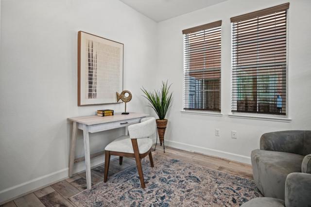 2721 Parkview Way, Marina CA: https://media.crmls.org/mediaz/cb455cbe-9097-47b0-aab3-39d746fe1ddd.jpg