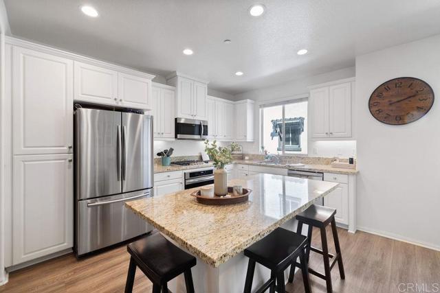 Image 17 of 39 For 2424 Verano Way