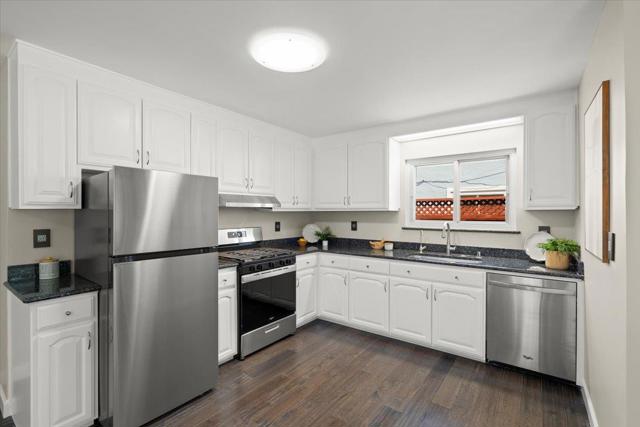 1221 Santa Paula Avenue, San Jose CA: https://media.crmls.org/mediaz/cb473b95-61f4-47db-8990-61123ea07491.jpg