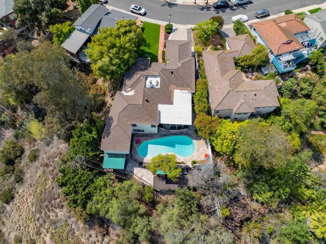Image 23 of 42 For 4811 Alder Dr