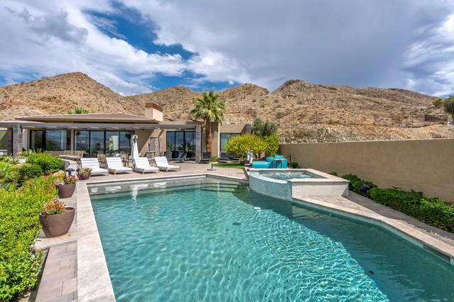15 Buena Vista Court, Rancho Mirage CA: https://media.crmls.org/mediaz/cb47dab6-530a-472c-8fd0-99245efa7d57.jpg