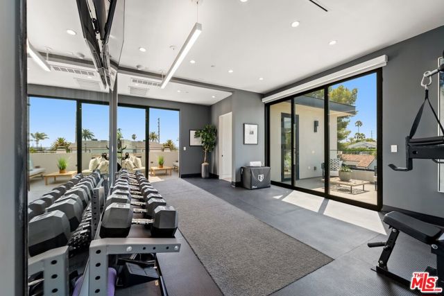 818 N Curson Avenue, Los Angeles CA: https://media.crmls.org/mediaz/cb47e24a-f122-441b-a62b-dc407a128a86.jpg
