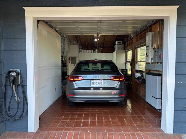4472 Hortensia St, San Diego CA: https://media.crmls.org/mediaz/cb48277c-1f57-47fa-af52-f0ea90b92f7b.jpg
