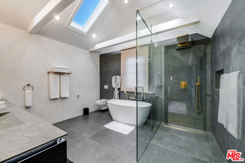 MLS #25625619 image #19