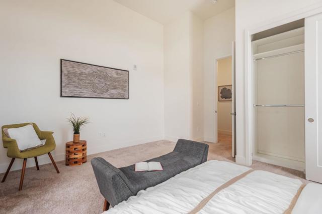 1028 Foster Square Lane, Foster City CA: https://media.crmls.org/mediaz/cb48f69a-1763-47fe-b362-edc3be16b115.jpg
