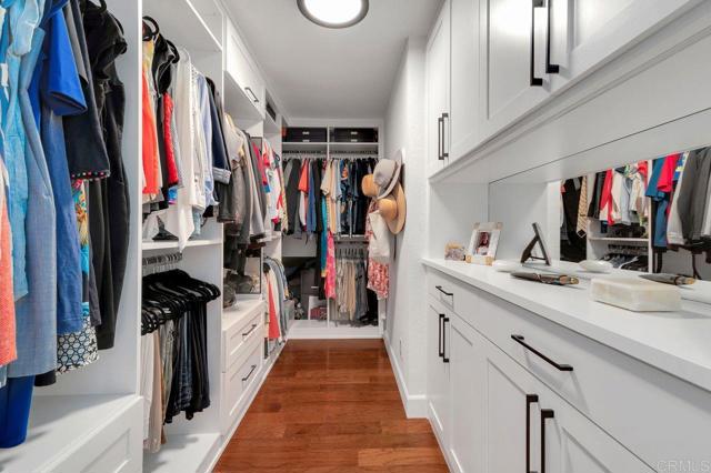 3453 Via Loma Vista, Escondido CA: https://media.crmls.org/mediaz/cb492875-7806-459d-bf59-753b9364ab1d.jpg