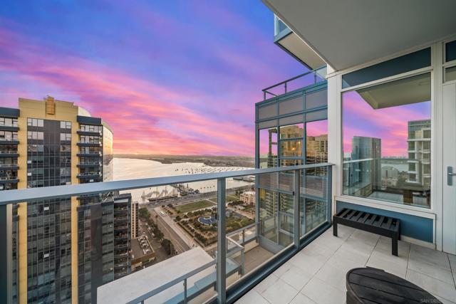 1388 Kettner Blvd, San Diego CA: https://media.crmls.org/mediaz/cb4977c3-d77b-408c-8fdc-0576cc966c2a.jpg