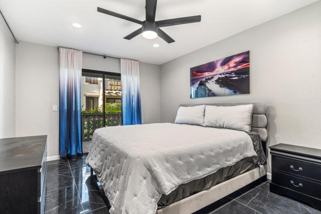 1050 E Ramon Road, Palm Springs CA: https://media.crmls.org/mediaz/cb4a5959-f668-44c1-9141-a0fb782dd7ca.jpg
