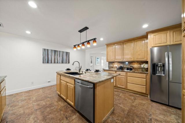 1173 Shamrock Drive, Campbell CA: https://media.crmls.org/mediaz/cb4a8b4b-19bf-4951-ab55-669922afdb0e.jpg