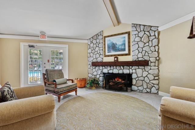 15048 Avenida Venusto, San Diego CA: https://media.crmls.org/mediaz/cb4a9bf4-fd5f-43e4-969a-91ae8437c80b.jpg