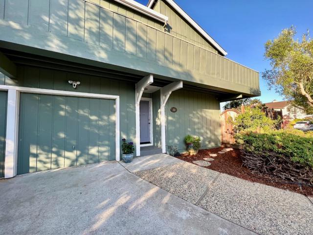 166164 Hyannis Court, Aptos CA: https://media.crmls.org/mediaz/cb4d73be-c3ef-4f2f-ba08-d4c973067b2d.jpg