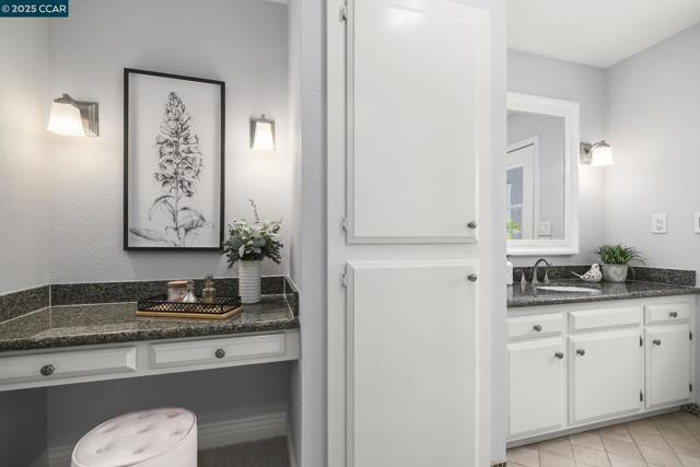 1140 Jamie Dr, Concord CA: https://media.crmls.org/mediaz/cb4dd12d-297c-4eb1-a486-095c07048583.jpg
