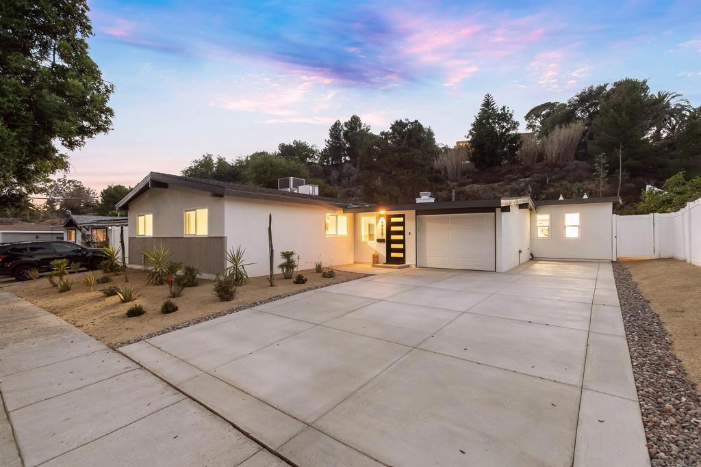 4750 Diane Ave - photo 2