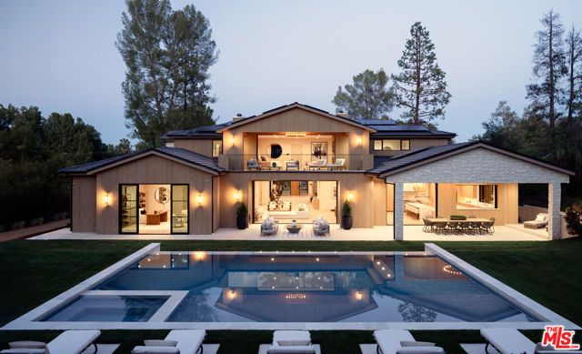 5287 Round Meadow Road, Hidden Hills CA: https://media.crmls.org/mediaz/cb4f6893-d7fe-4ffd-b628-3128612185ae.jpg