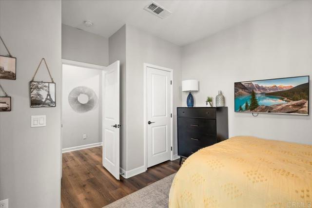 Detail Gallery Image 17 of 55 For 1840 Mint #6,  Chula Vista,  CA 91915 - 4 Beds | 3 Baths