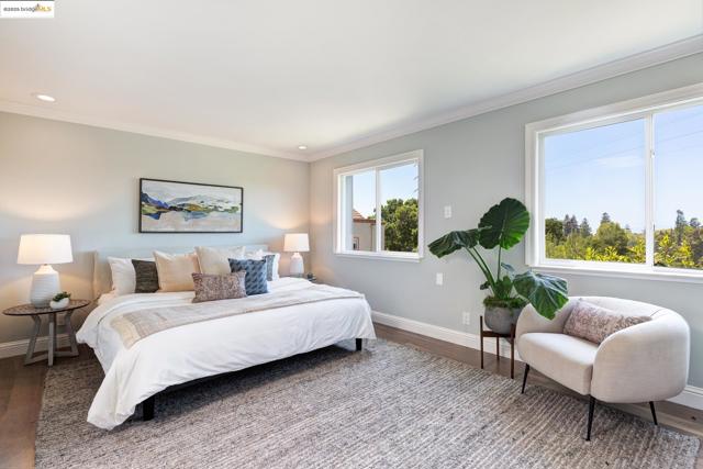 2 Cavendish Ln, Piedmont CA: https://media.crmls.org/mediaz/cb507209-486f-4f7f-9bee-2d402bc82150.jpg