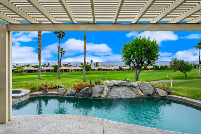 44580 S Heritage Palms Drive, Indio CA: https://media.crmls.org/mediaz/cb51e1b8-a76d-4ea1-b4e0-958d1dba6021.jpg