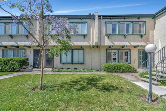 1031 Clyde Ave, Santa Clara, California 95054, 2 Bedrooms Bedrooms, ,2 BathroomsBathrooms,Townhouse,For Sale,Clyde Ave,41064143
