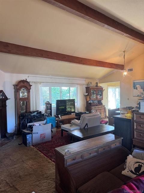 226 Lento Ln, El Cajon CA: https://media.crmls.org/mediaz/cb549405-2042-45eb-90a8-e72c558de4eb.jpg