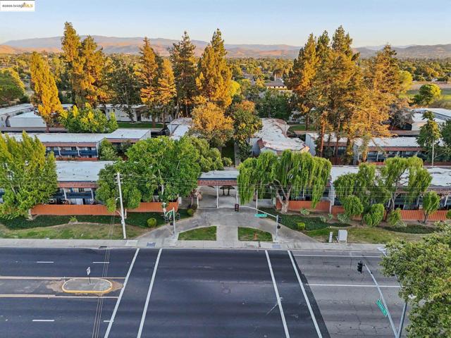 1001 Murrietta, Livermore CA: https://media.crmls.org/mediaz/cb54baad-8d84-48f8-8deb-8cd9cbd7f3b1.jpg