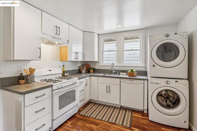 1936 Berryman ST, Berkeley CA: https://media.crmls.org/mediaz/cb551ad8-2f76-4fb5-aa32-1dbed130f17f.jpg