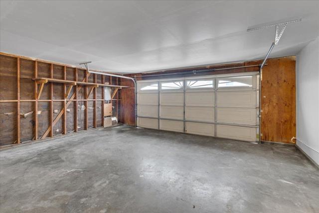 1631 Cherokee Drive, Salinas CA: https://media.crmls.org/mediaz/cb562898-7d04-4e8e-bb4d-b9028f94e716.jpg