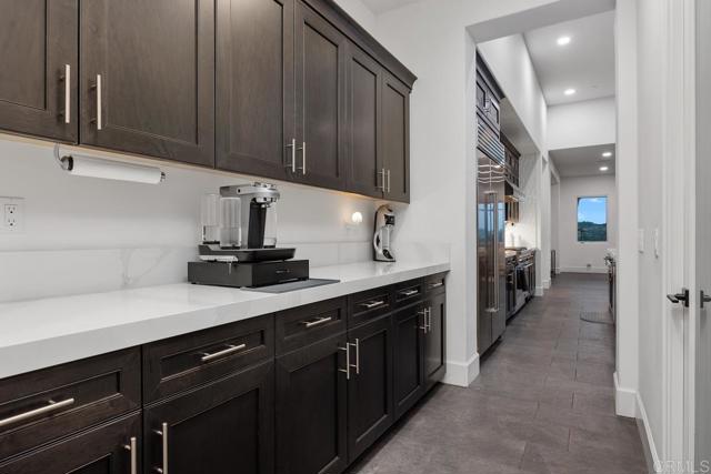 Detail Gallery Image 15 of 57 For 3881 Rancho Summit Dr, Encinitas,  CA 92024 - 4 Beds | 5 Baths