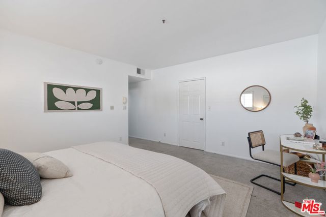 1871 Greenfield Avenue, Los Angeles CA: https://media.crmls.org/mediaz/cb58a9c5-44f1-4de0-bfc2-81920b2a0ce9.jpg