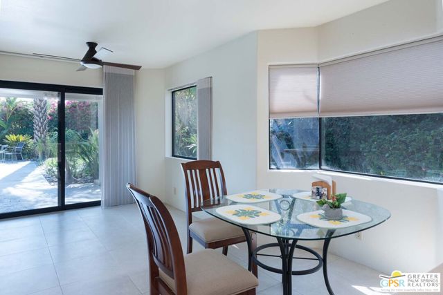 40840 Centennial Circle, Palm Desert CA: https://media.crmls.org/mediaz/cb5982b8-8f37-4665-a61b-0daa7d579014.jpg