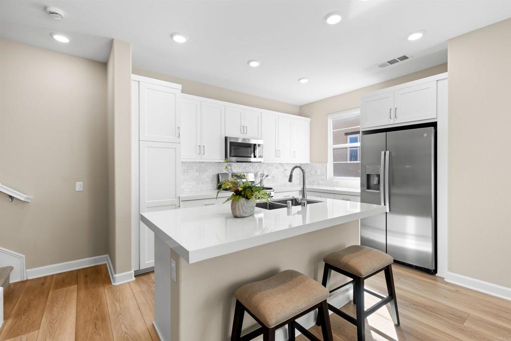 1227 Sunrise Vw. - photo 10