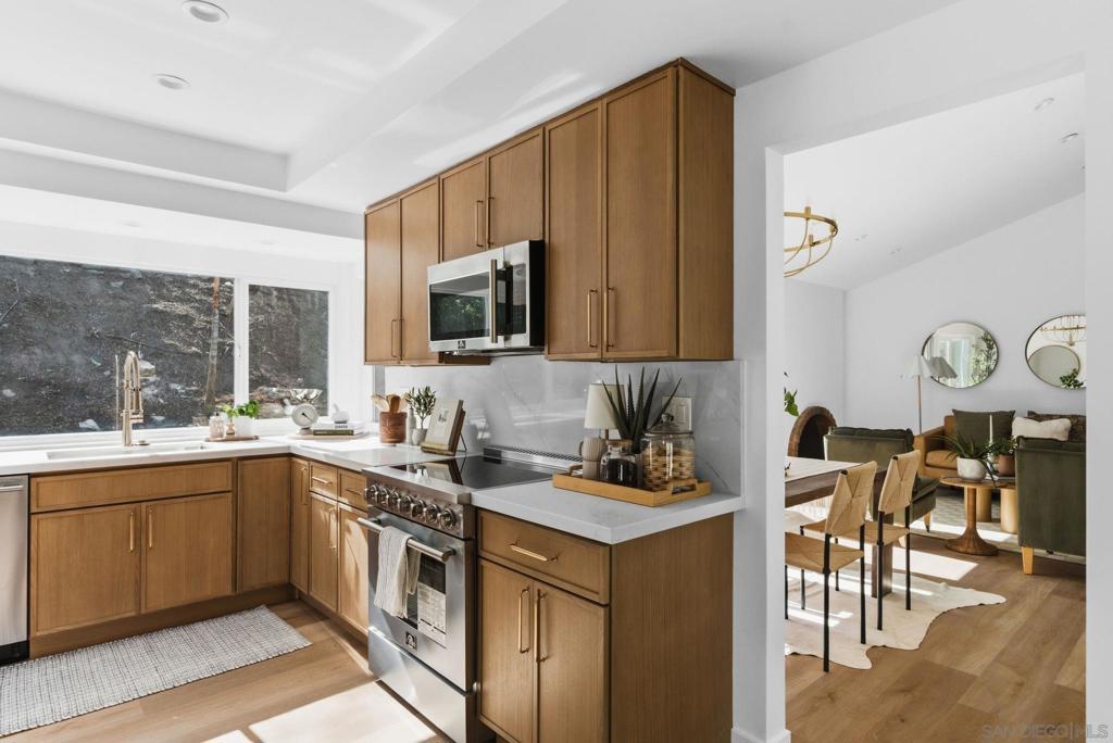 725 Santa Florencia - photo 9