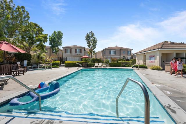 210 Belflora Way, Oceanside CA: https://media.crmls.org/mediaz/cb5a2ada-cb1a-4135-a14f-63167a68fae7.jpg