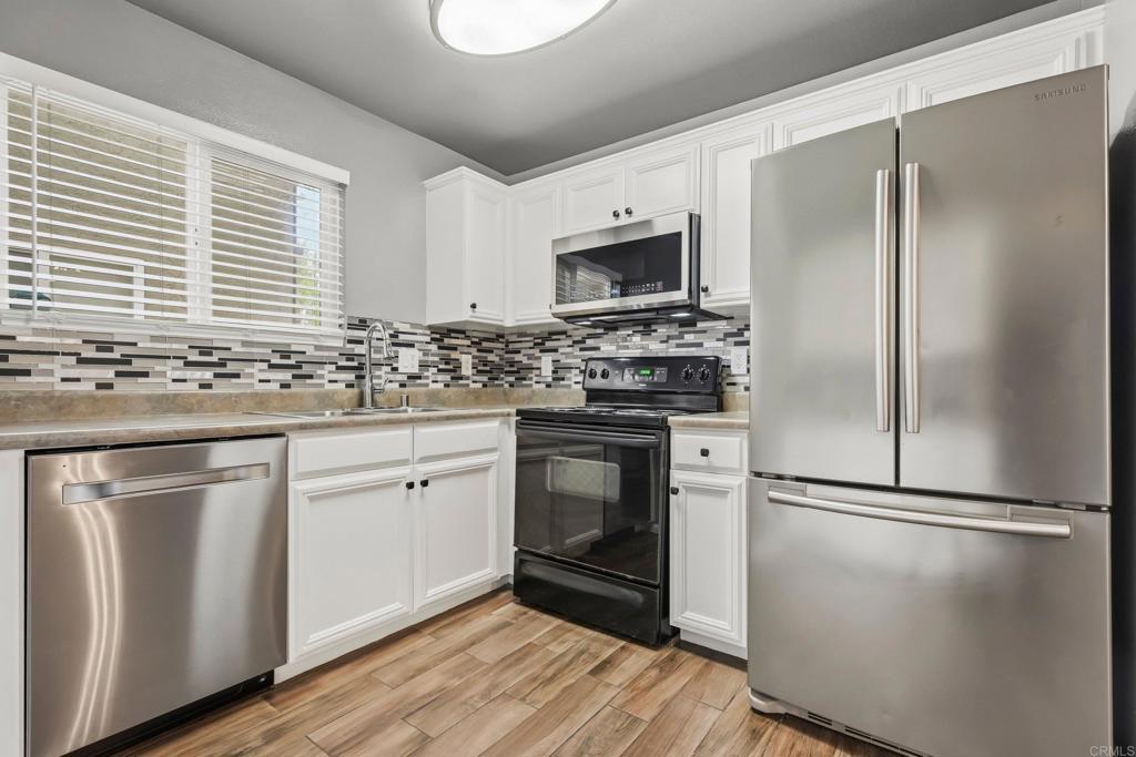 2536 White Oak Place