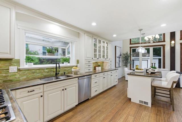 2250 Carmelita Drive, San Carlos CA: https://media.crmls.org/mediaz/cb5c1525-54de-42b5-88bd-7b7cc160a560.jpg