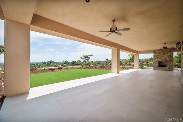 3066 Via Montevina, Fallbrook CA: https://media.crmls.org/mediaz/cb5c37be-671a-4549-a15d-05d3e5953ea4.jpg