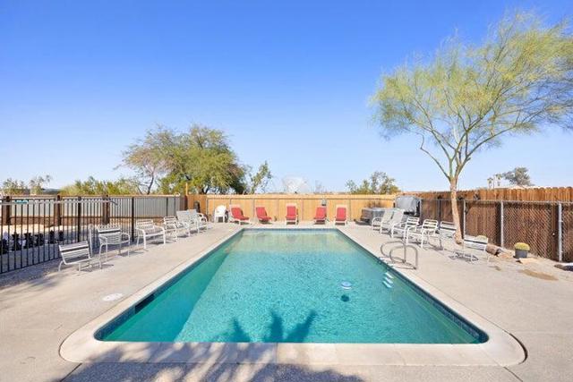 Image 3 for 69450 Amboy Rd, 29 Palms, CA 92277