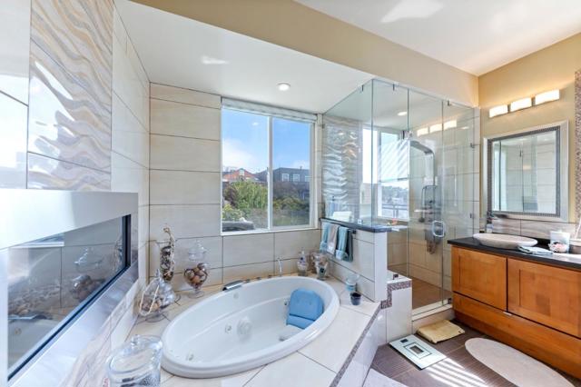 440442 29th Street, San Francisco CA: https://media.crmls.org/mediaz/cb5dac52-9a31-4296-87a5-d337551776e2.jpg