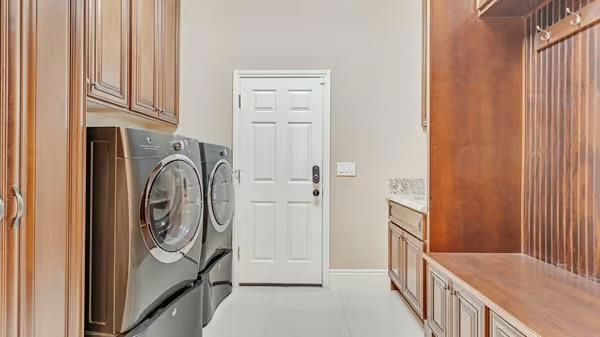 5107 Eastbourne Drive, San Jose CA: https://media.crmls.org/mediaz/cb5e1855-3127-4755-b2ee-6b7d82e5fe76.jpg