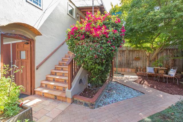 212 Gilbert Avenue, Menlo Park CA: https://media.crmls.org/mediaz/cb5ec1d5-5b62-48a4-9ff9-f00807507a05.jpg