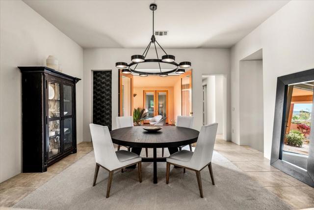 Image 28 of 43 For 50380 Via Serenidad