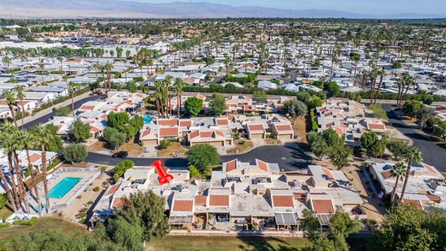 34585 Calle Tobara, Cathedral City CA: https://media.crmls.org/mediaz/cb5f986b-0108-48e1-9df1-647ca5b7b4b3.jpg