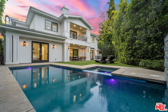 126 N Canyon View Drive, Los Angeles CA: https://media.crmls.org/mediaz/cb601696-3cda-4b59-8c5a-d43db4396dee.jpg