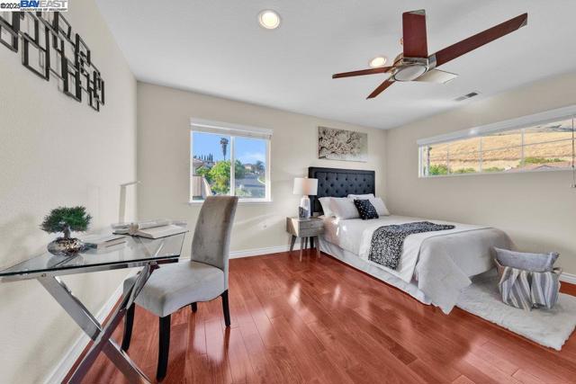 48912 Crown Ridge Cmn, Fremont CA: https://media.crmls.org/mediaz/cb601882-6615-47b4-9899-2c8165c14ab0.jpg