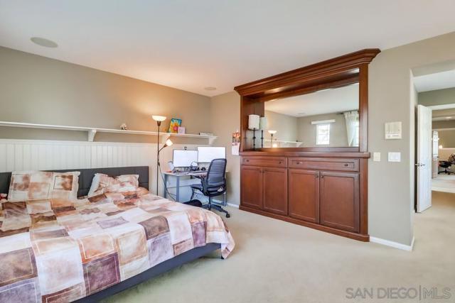2235 Old Barn Lane, Chula Vista CA: https://media.crmls.org/mediaz/cb60921e-e151-427a-90af-aa900d57ed76.jpg
