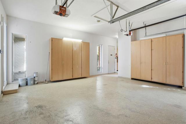 3895 Fair Oaks Boulevard, Sacramento CA: https://media.crmls.org/mediaz/cb612db1-6d94-43af-8edf-8d71fa7d91d8.jpg