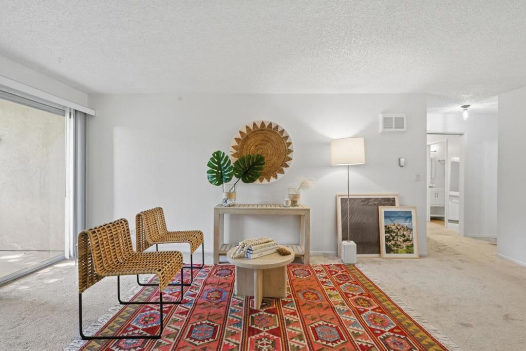 955 Shorepoint Court #200