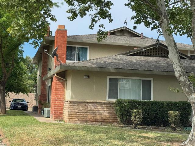 4129 Apostolo Circle, Sacramento CA: https://media.crmls.org/mediaz/cb61f45f-8010-40ea-9d70-943361b37a2c.jpg